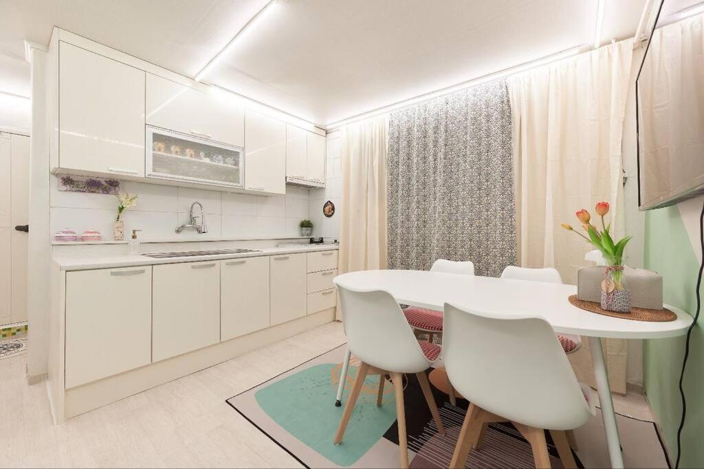 #1 Mapo Hongdae Detached Home 마포 공항철도 홍대입구역 도보5분 Seoul Luaran gambar